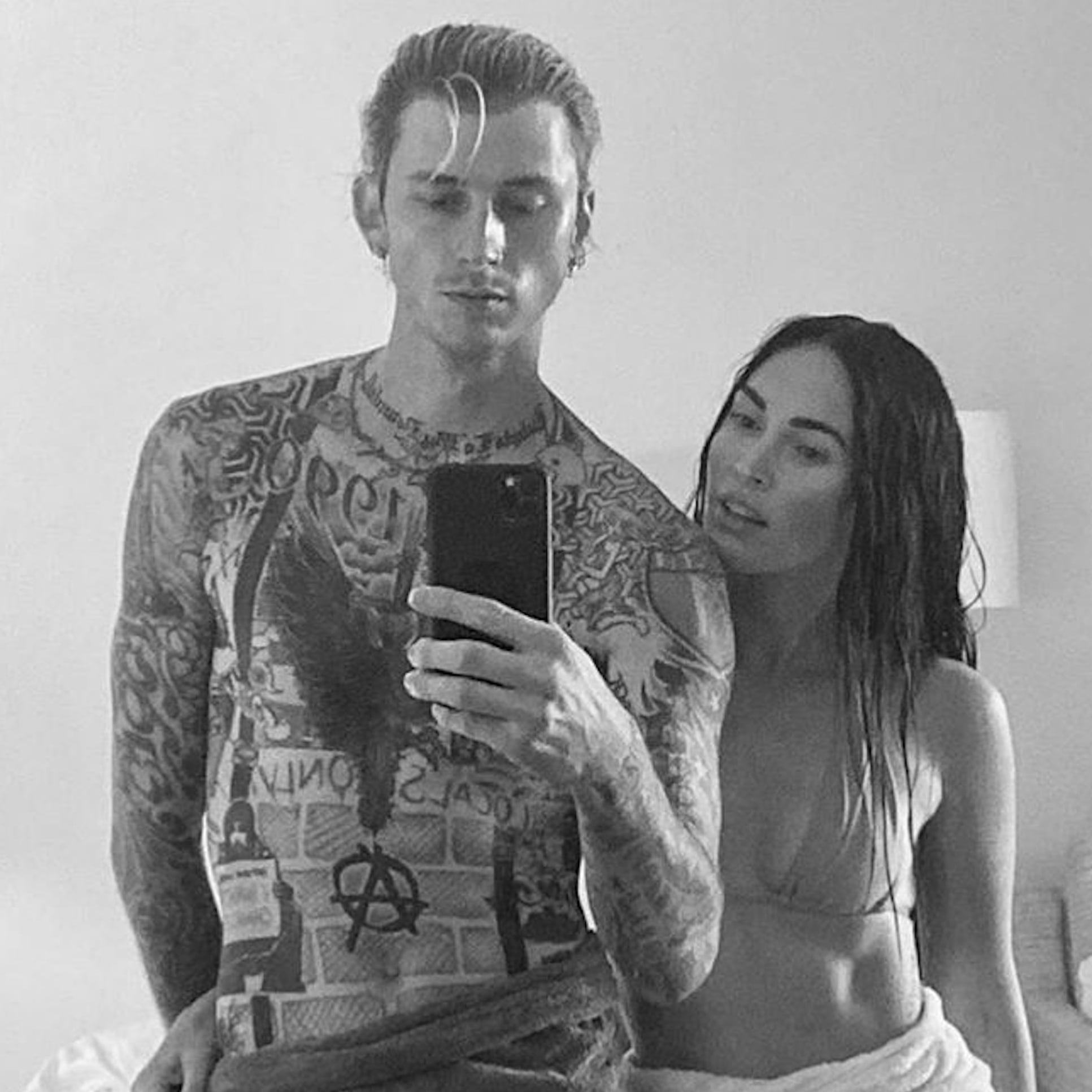 Megan Fox And Machine Gun Kelly Cute Pictures Popsugar Celebrity
