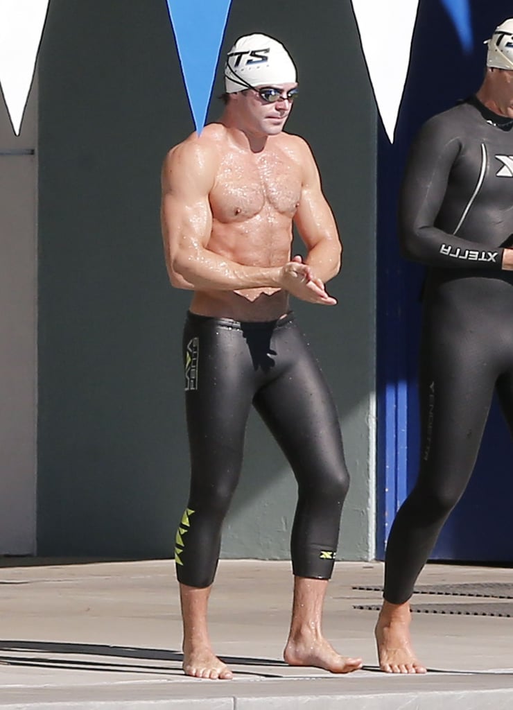 Zac Efron Taking a Swimming Class in LA Pictures