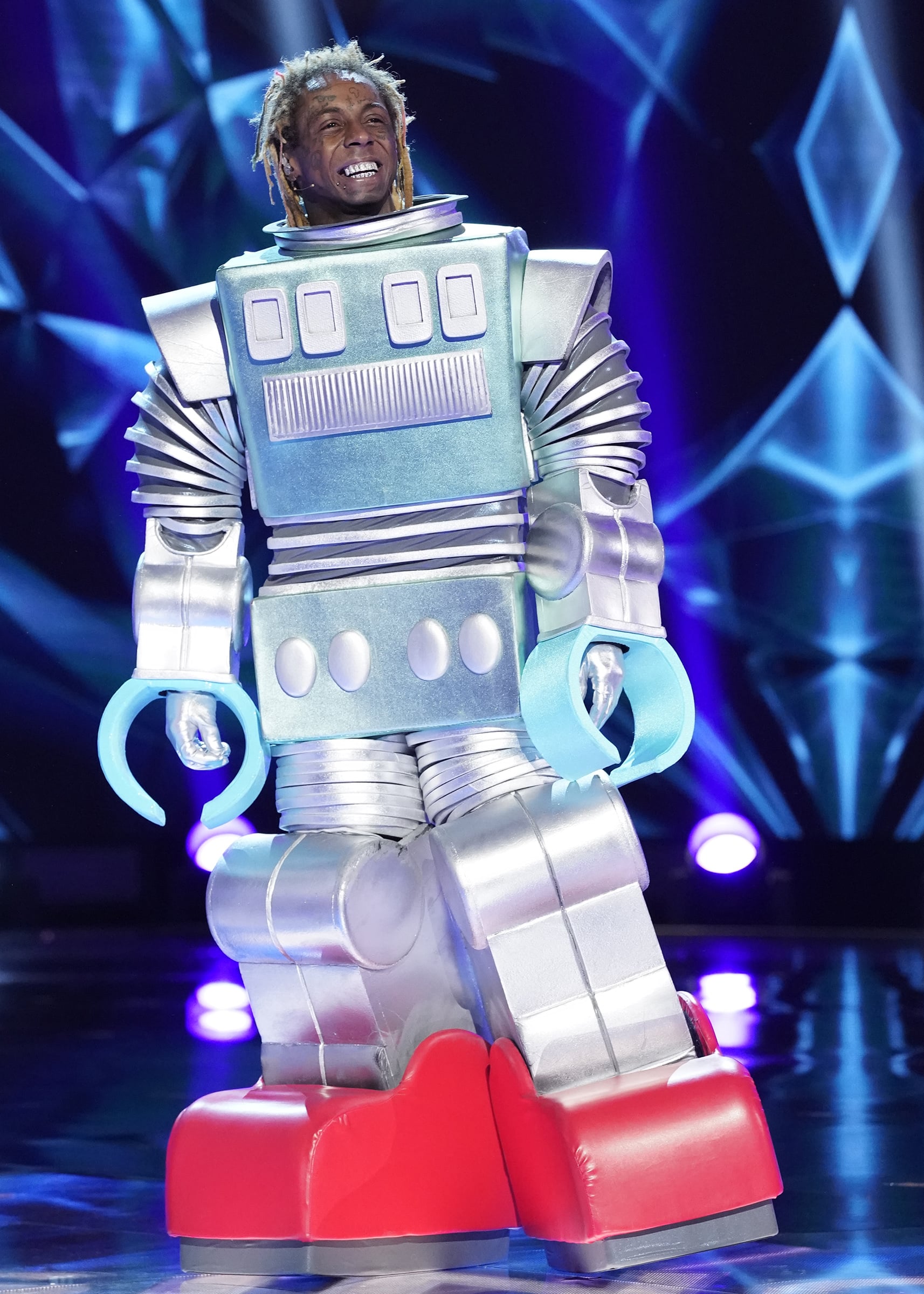 Season 3: The Robot, aka Lil Wayne | The Masked Every Single Costume and Contestant We've Seen Over the Years | POPSUGAR Entertainment 59