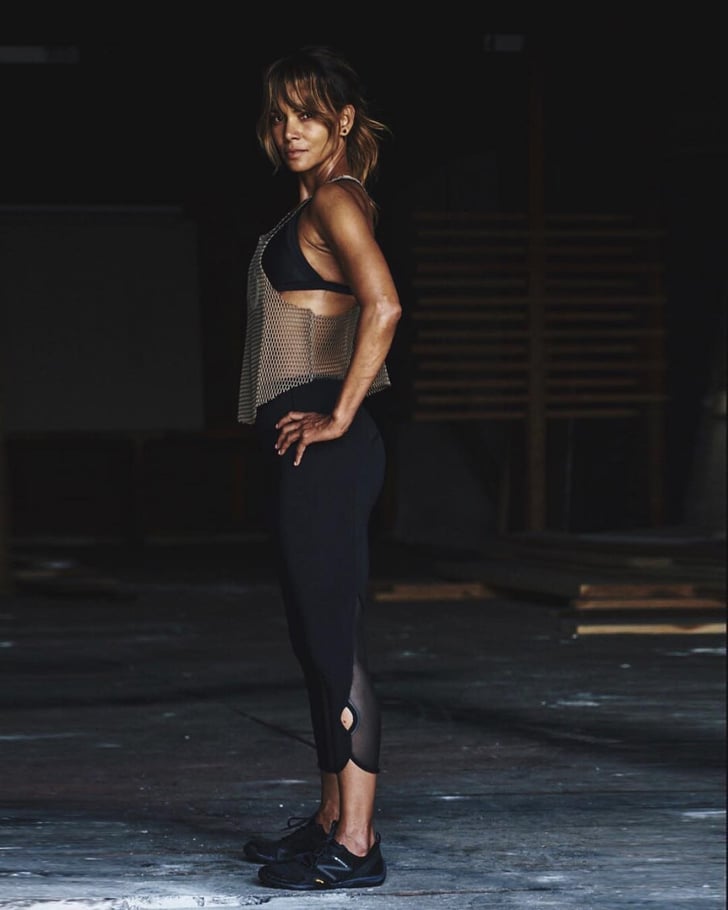 Halle Berry's 10-Minute Workout | POPSUGAR Fitness - 728 x 910 jpeg 43kB