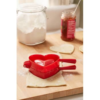 Heart Shaped Silicone Measuring Cups – MotherBaker Supreme