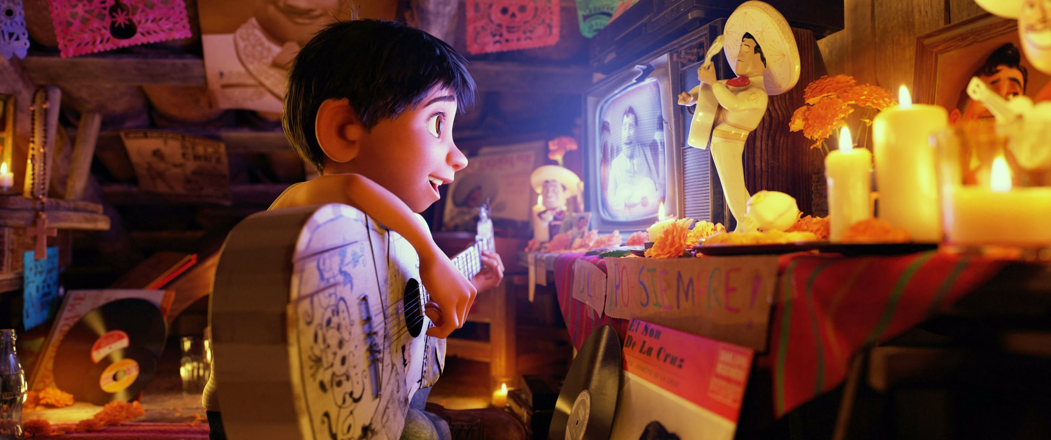 COCO, Miguel (voice: Anthony Gonzalez), 2017.  Walt Disney Studios Motion Pictures /Courtesy Everett Collection