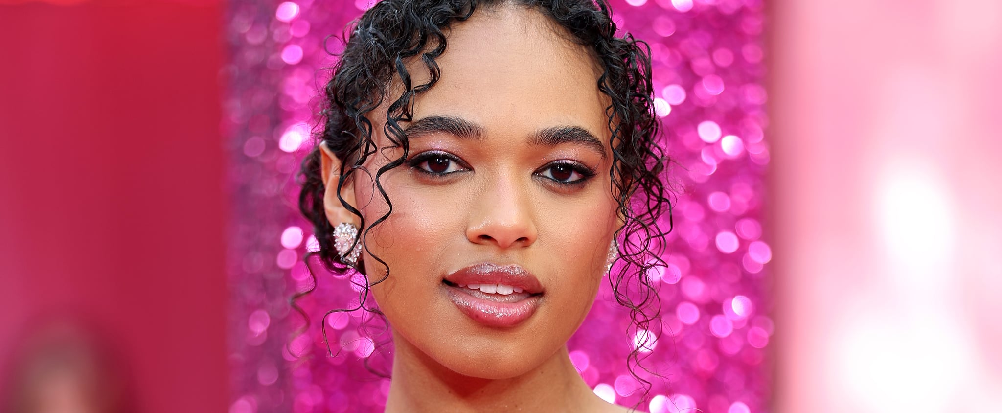 “Elle” Star Chandler Kinney Shares Her Beauty Favorites