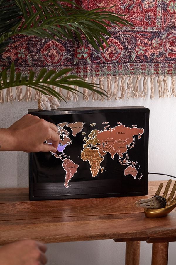 Scratch-Off World Map LED Light