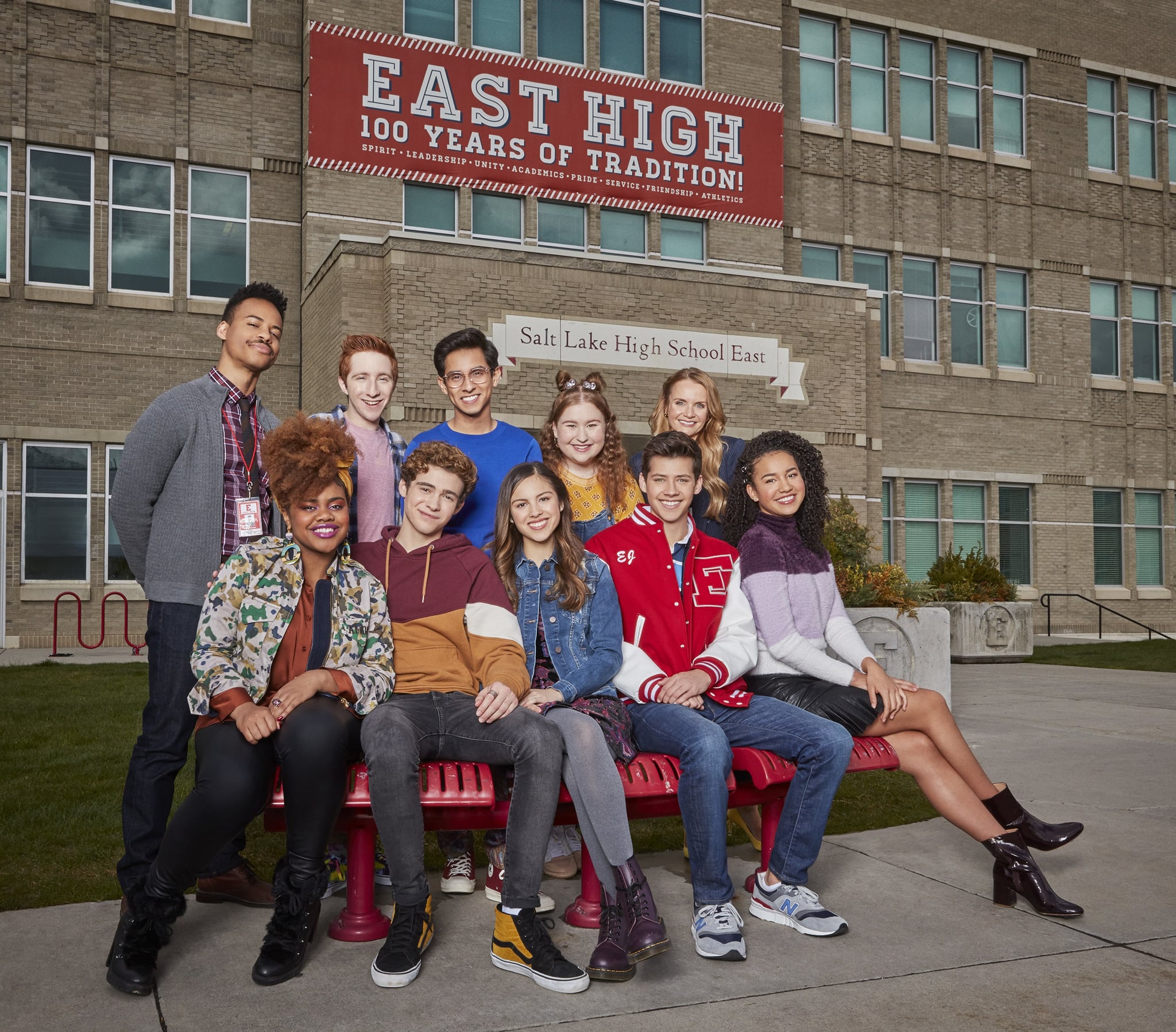 The Nine Lives Of Chloe King Season 1 Episode 1 123movies Sofia Wylie On Disney Channel Shook And High School Musical