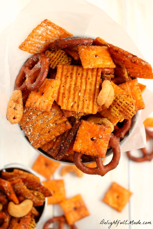 MakeAhead Appetizer Parmesan Ranch CheezIt Snack Mix MakeAhead