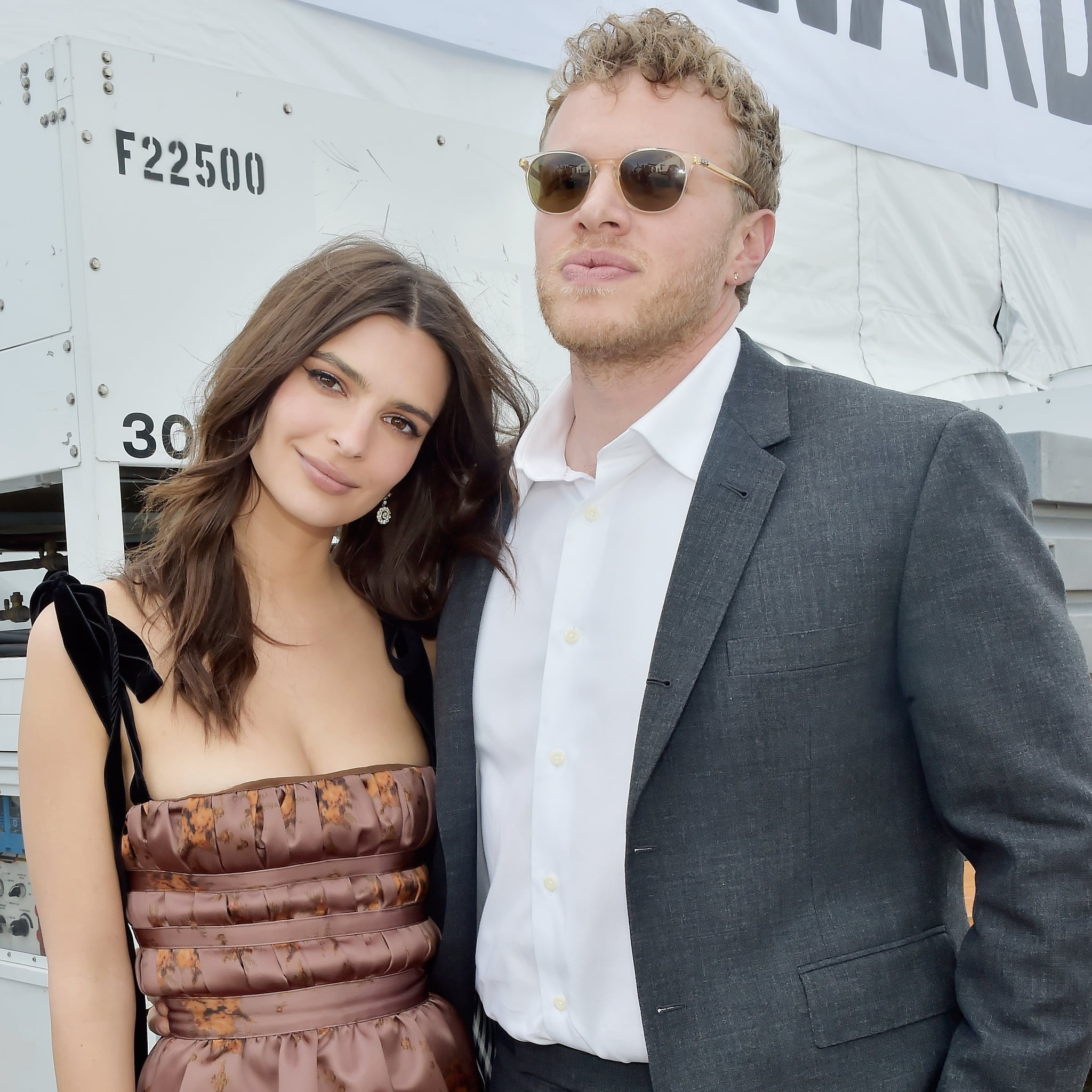 Emily Ratajkowski And Her Husband At The 2018 Spirit Awards Popsugar Celebrity
