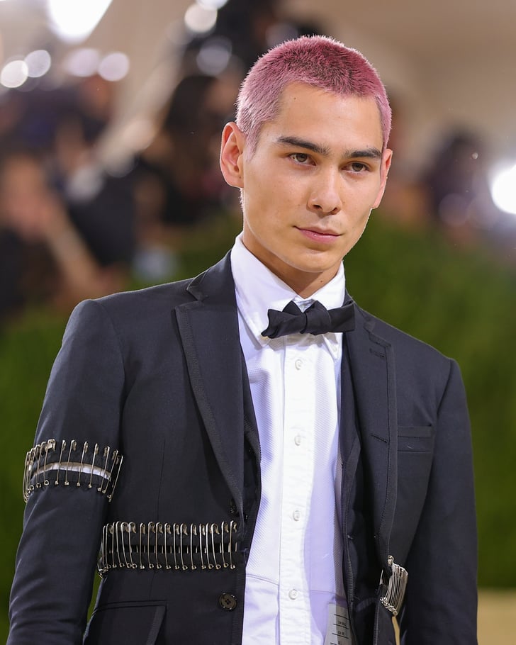 Evan Mock's Fuchsia Hair Color Met Gala 2021 See the Best Celebrity