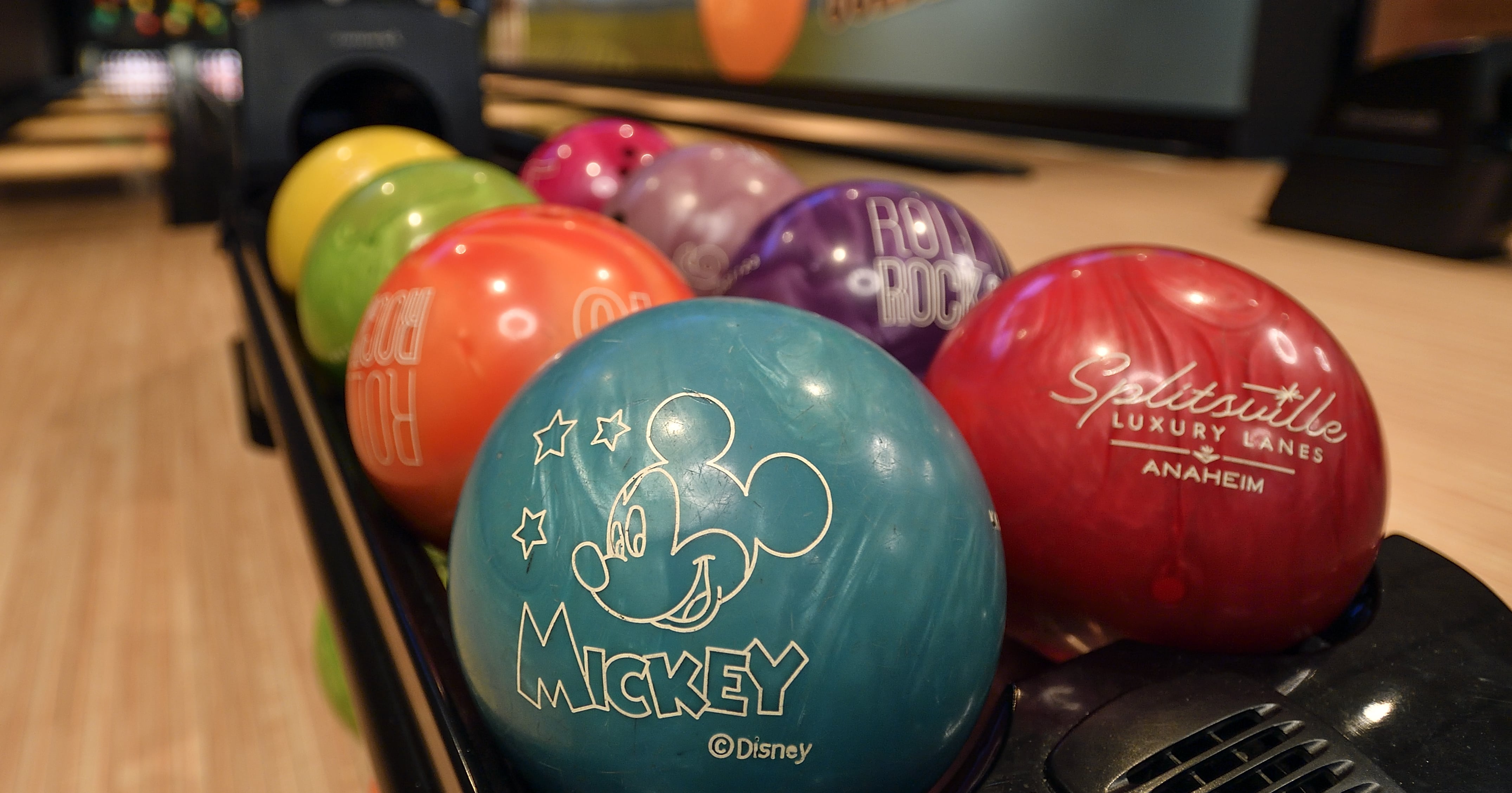 Disney Springs: Splitsville bowling alley aims for a clean game