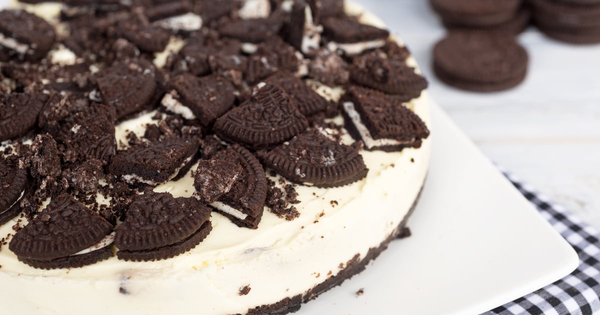 This 5-Ingredient Oreo Dump Cake Is the Perfect Summer Dessert