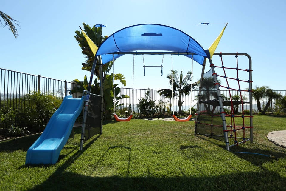 IronKids Refreshing Water Mist Swing Set