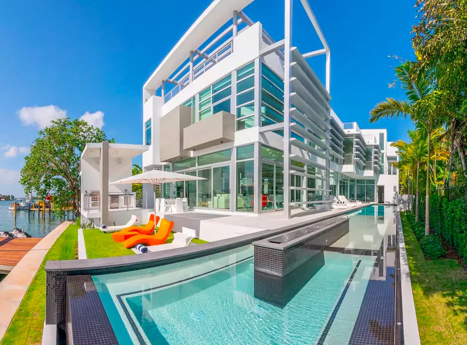 Kylie Jenner Miami Airbnb 2016 POPSUGAR Home