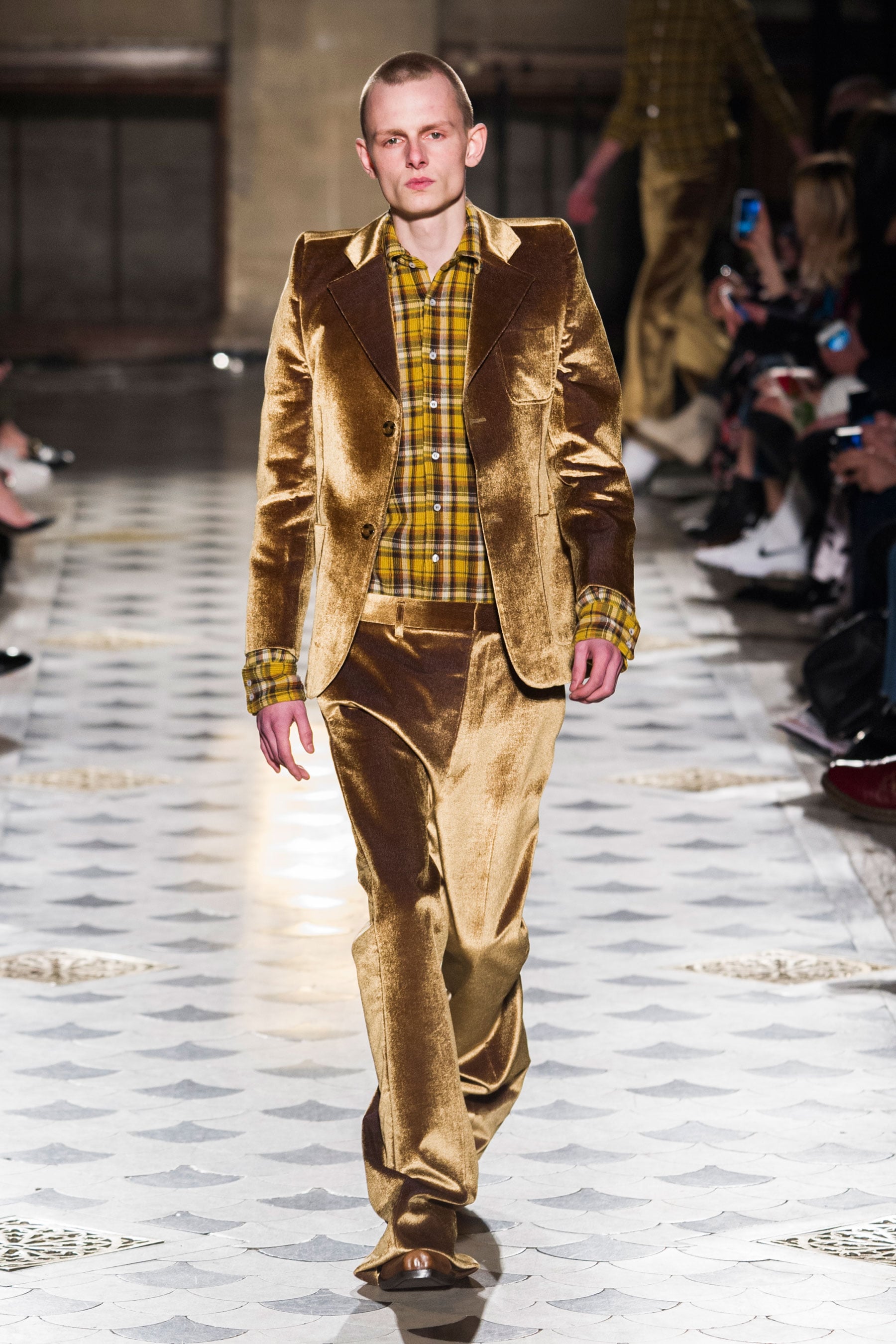 Vetements suit new arrivals
