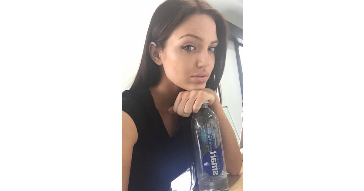 Celebrity Gossip News This Woman Looks So Much Like Angelina