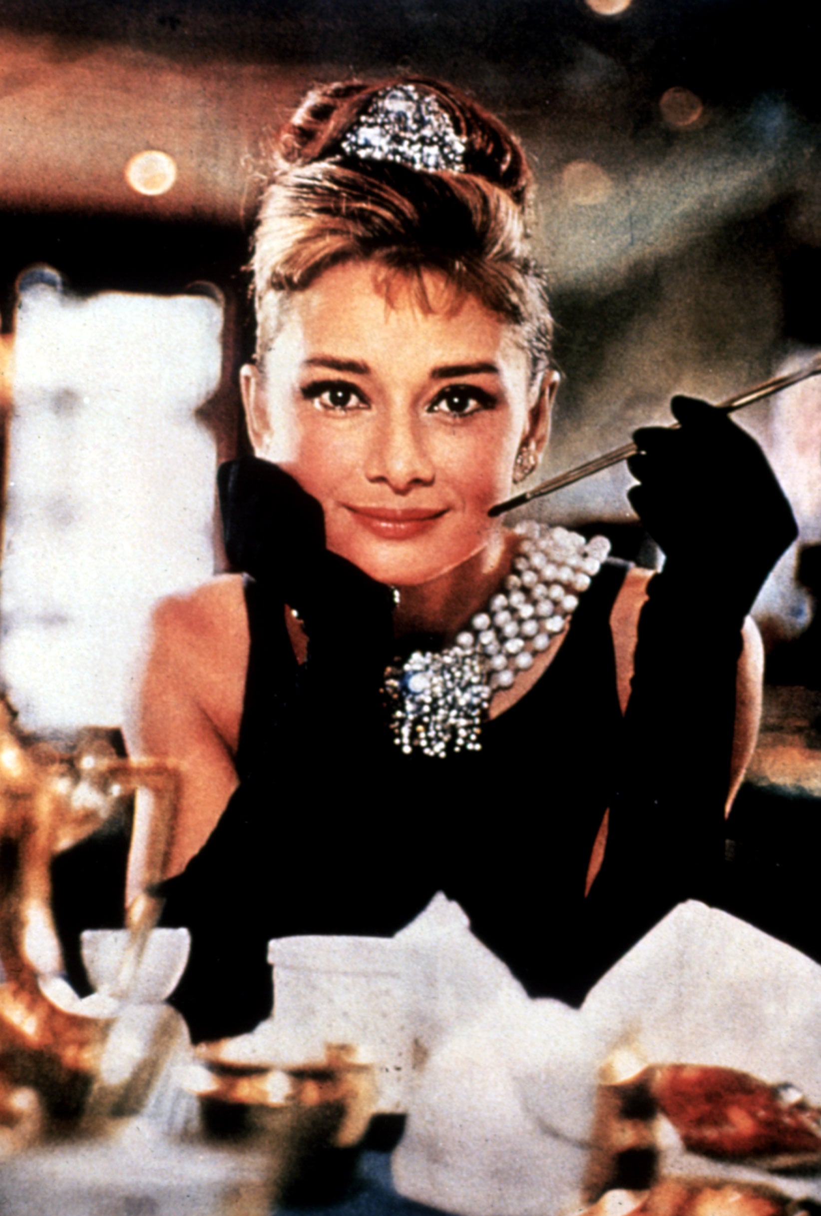 BREAKFAST AT TIFFANY'S, Audrey Hepburn, 1961, cigarette holder