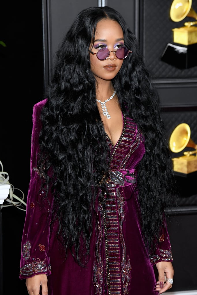H.E.R.'s Purple Velvet Dundas Outfit | 2021 Grammy Awards