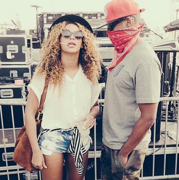 Jay Z protected his face with a red bandanna, matching cap, and black sunglasses.
Source: Instagram user beyonce