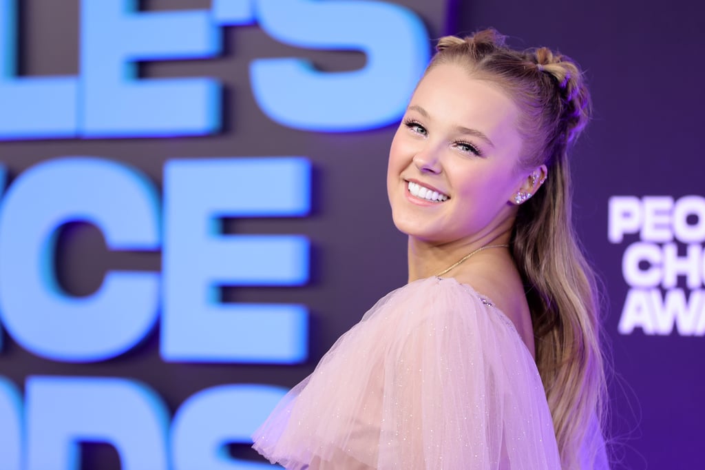 Jojo Siwa's Bubble Braids at 2021 People's Choice Awards