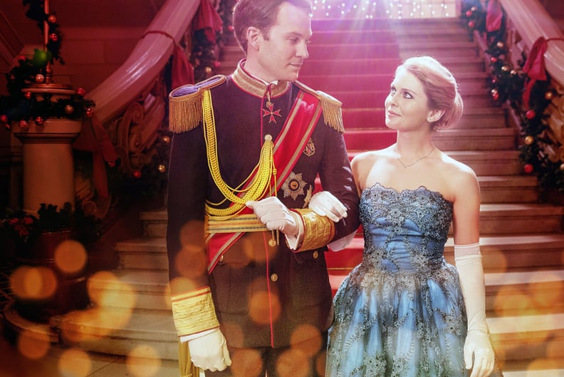 A CHRISTMAS PRINCE, l-r: Ben Lamb, Rose McIver, 2017. Netflix/courtesy Everett Collection