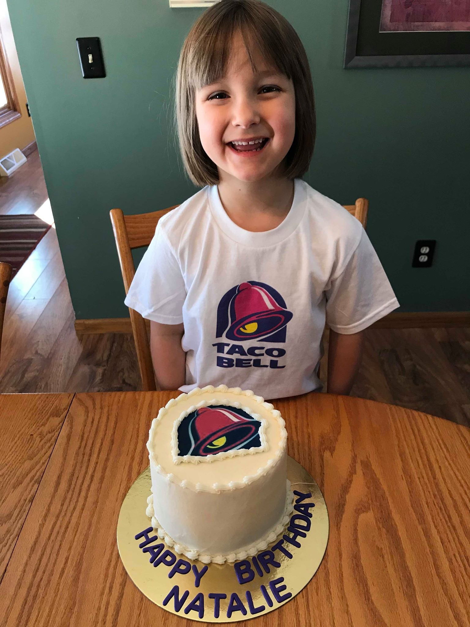 Taco Bell Throws Viral Gift Card Girl A Birthday Party Popsugar