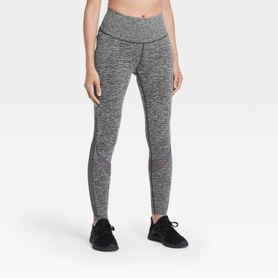 Mid-Rise Seamless 7/8 Leggings