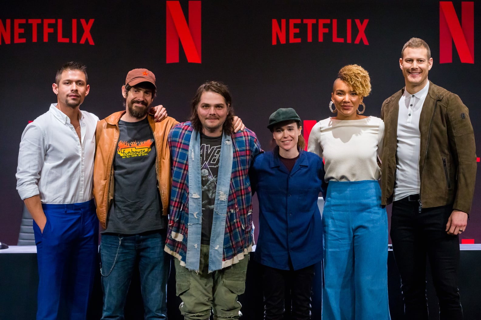 Pictures of the Umbrella Academy Cast Hanging Out | PS Celebrity