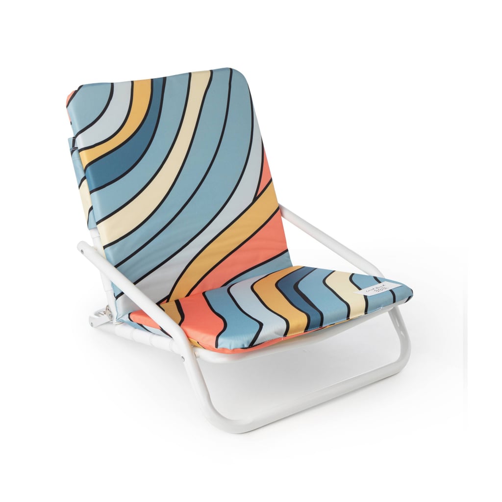 A Comfortable Beach Chair: Local Beach Wavy Beach Chair