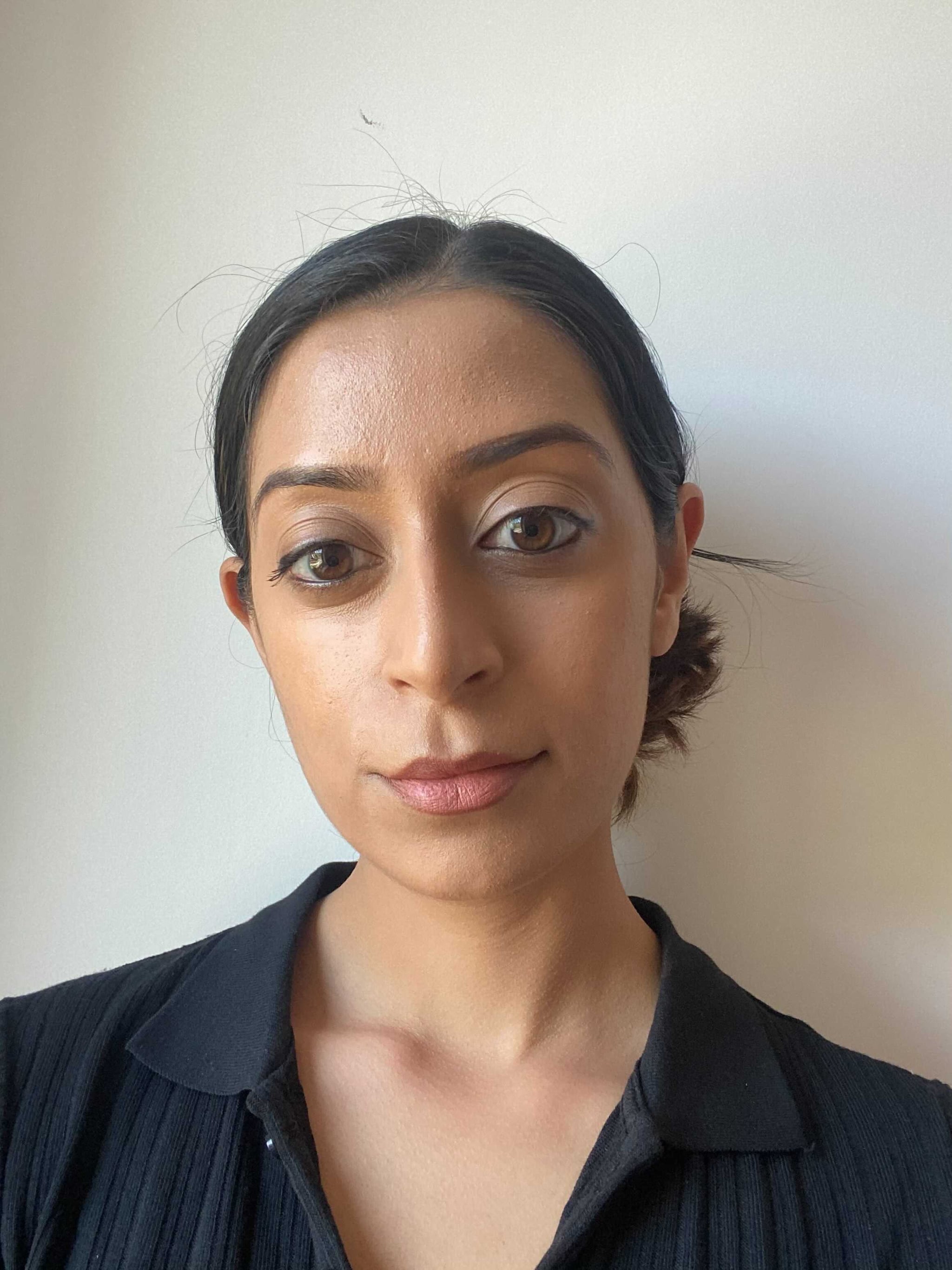 Navi Wearing Fenty Beauty Eaze Drop In Shade 11 See Fenty Beauty Eaze Drop Skin Tint On Different Skin Tones Popsugar Beauty Uk Photo 6