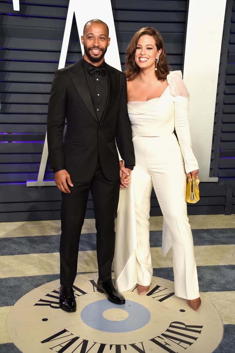 BEVERLY HILLS, CA - FEBRUARY 24:  Justin Ervin and Ashley Graham attend the 2019 Vanity Fair Oscar Party hosted by Radhika Jones at Wallis Annenberg Center for the Performing Arts on February 24, 2019 in Beverly Hills, California.  (Photo by Gregg DeGuire