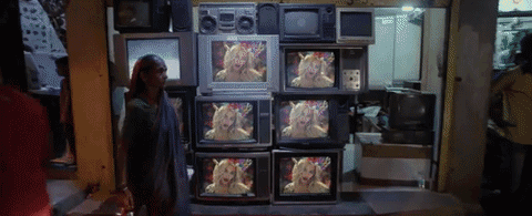Beyoncé "Hymn For the Weekend" GIFs