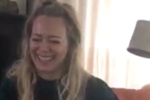 Aww! Hilary Duff Has a "Family Viewing" of The Lizzie McGuire Movie With Her Kids