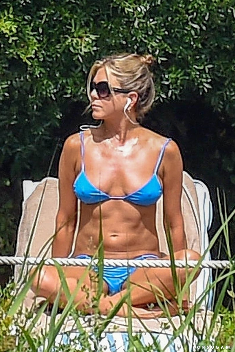 Jennifer aniston in a bikini