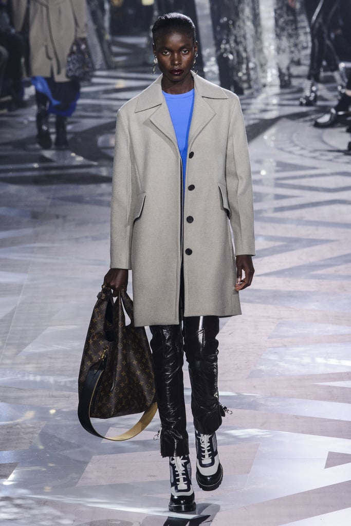 Louis Vuitton Fall 2016 Runway