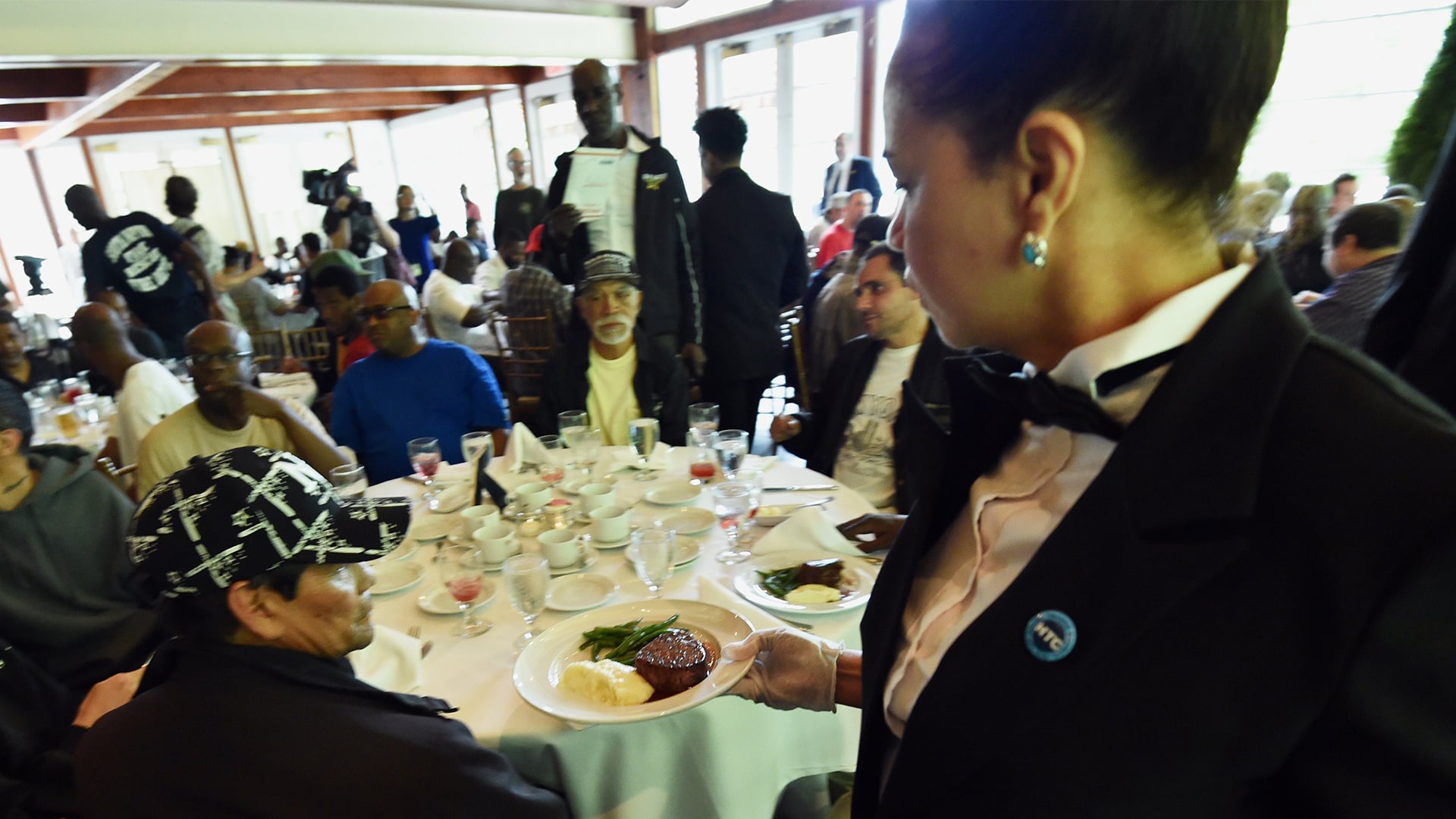 Bride Donates Wedding Dinner to Homeless POPSUGAR Love