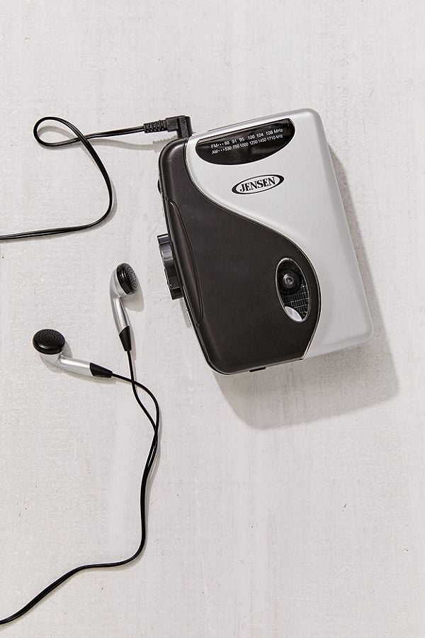 Jensen Handheld Radio Cassette Player