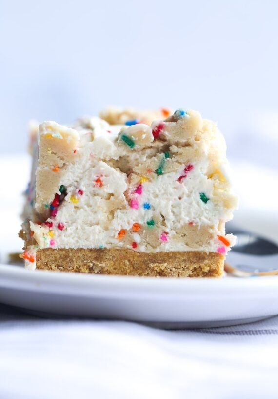 No-Bake Cookie Dough Cheesecake Bars