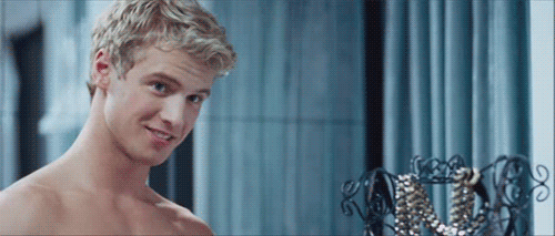 Freddie Stroma scena perfetta