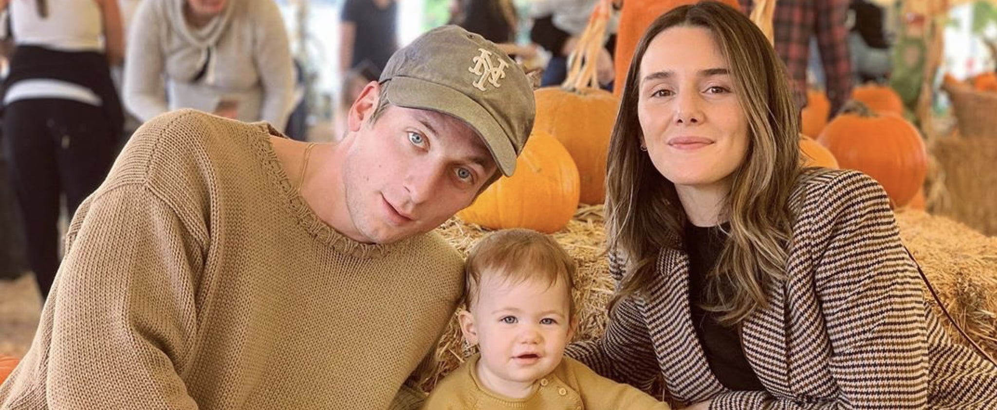 Pictures Of Jeremy Allen White And Addison Timlin S Daughter Popsugar Family The married couple are expecting their second child together, timlin announced on instagram sunday alongside a family. pictures of jeremy allen white and