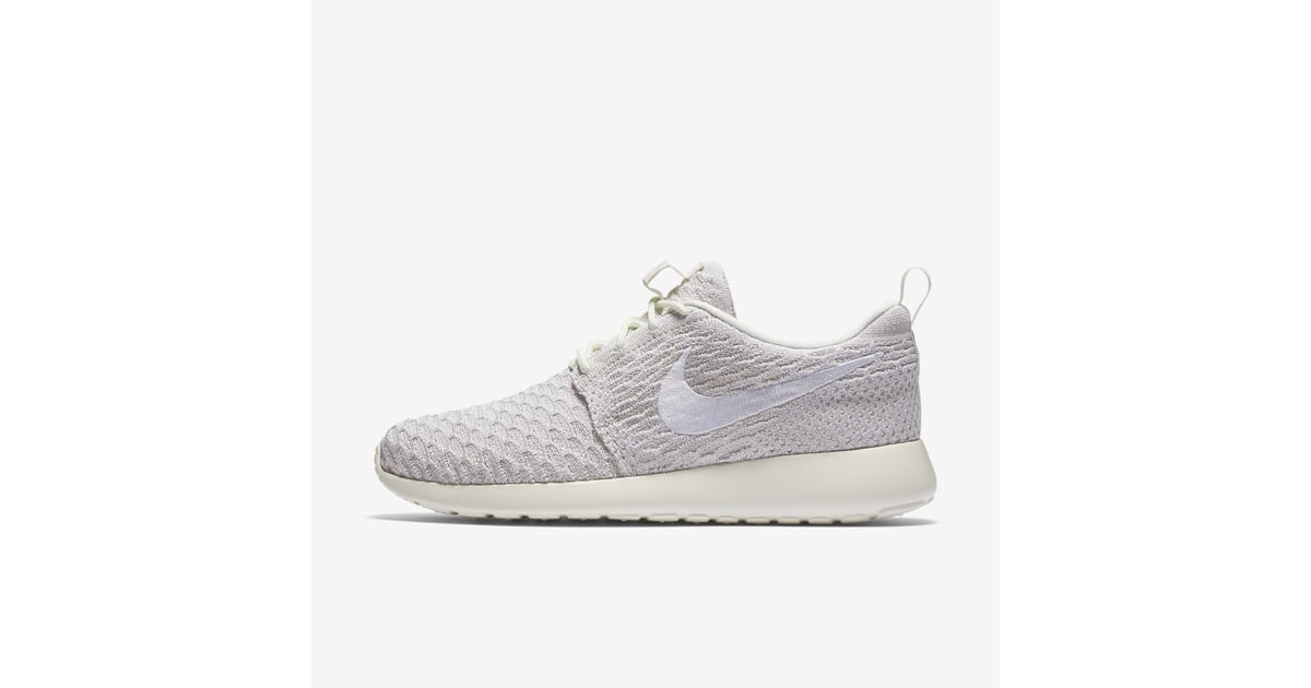 nike roshe run flyknit beige