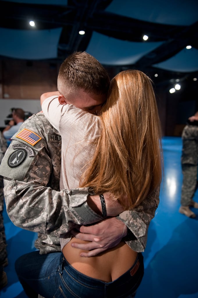 Soldier Homecoming Kissing Pictures Popsugar Love And Sex 4975