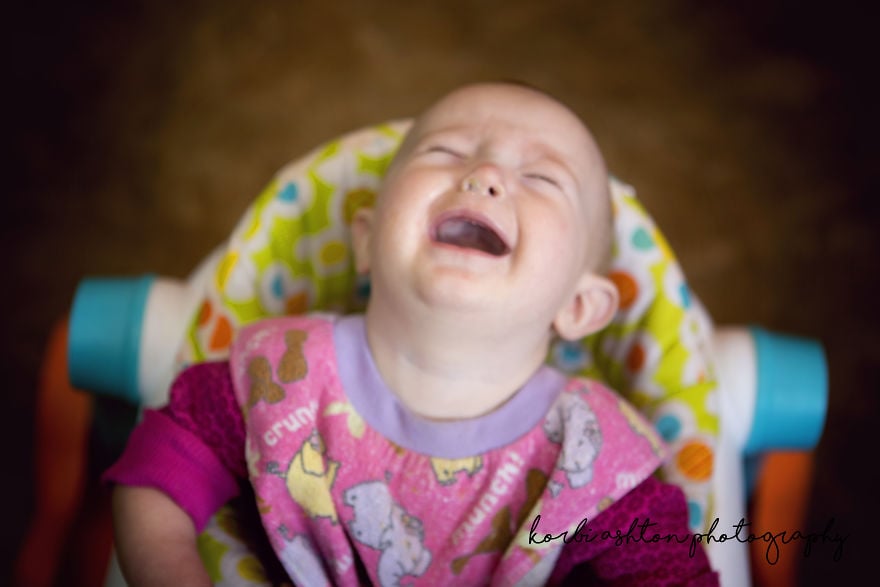 Mom on Having Her Hands Full With 6 Kids