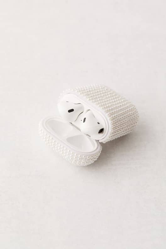 Urban outfitters on sale airpod pro case