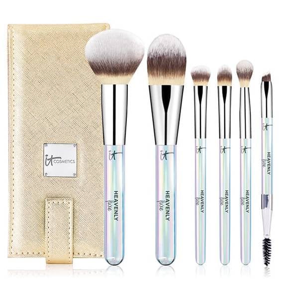 Heavenly Luxe On The Go! 6 Piece Makeup Brush and Case Gift Set IT