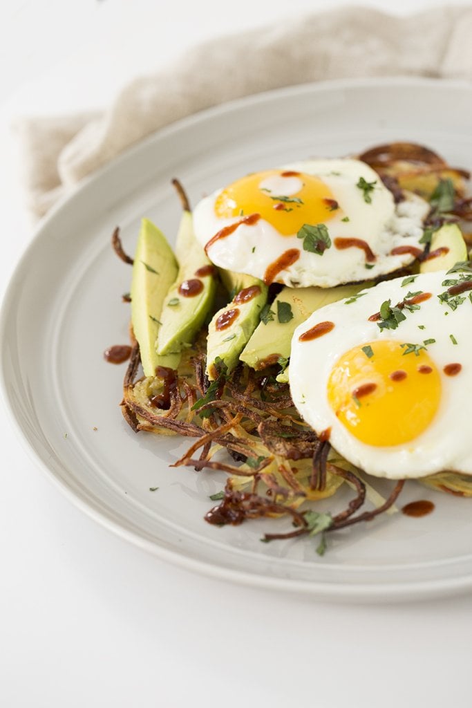 Spiralized Sweet Potato Pie With Avocado and Eggs