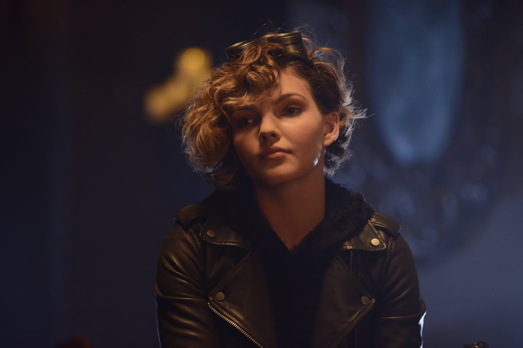 Selena Kyle (Camren Bicondova) is slinking around again.