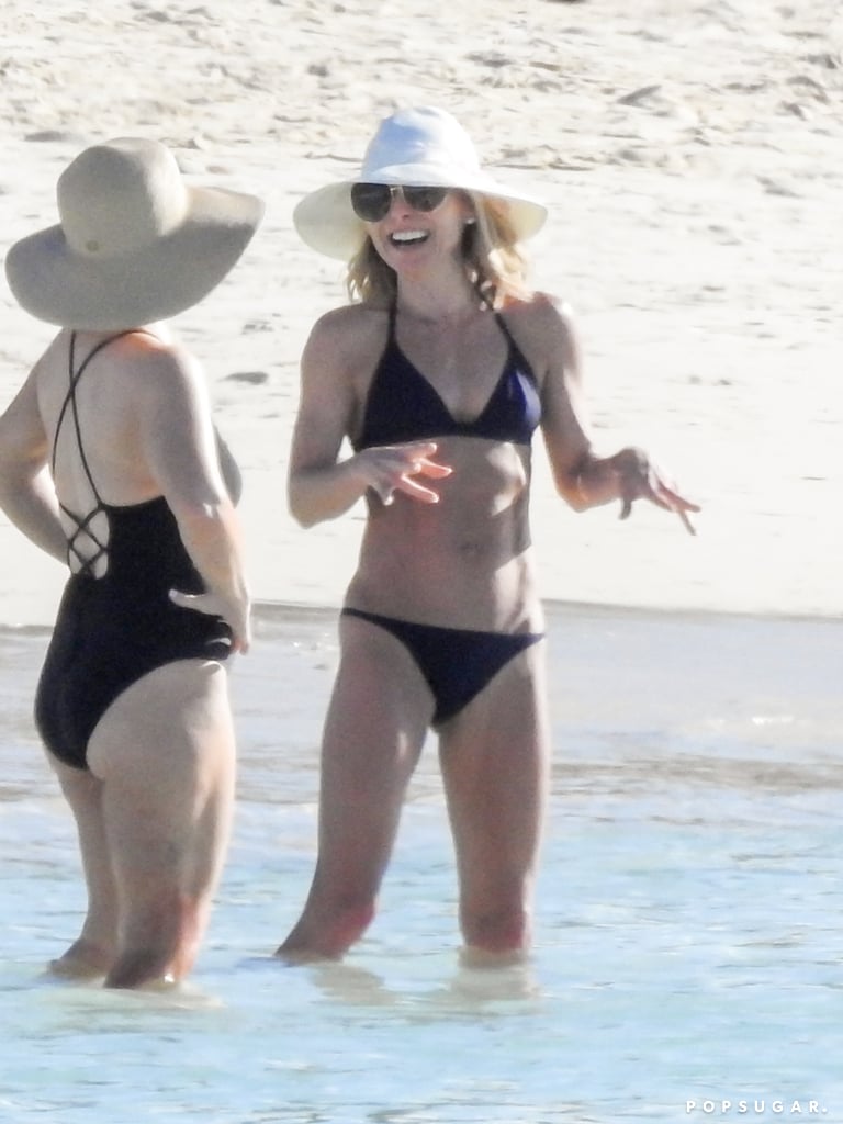Kelly Ripa In A Bikini In The Bahamas Feb 2018 Popsugar Celebrity