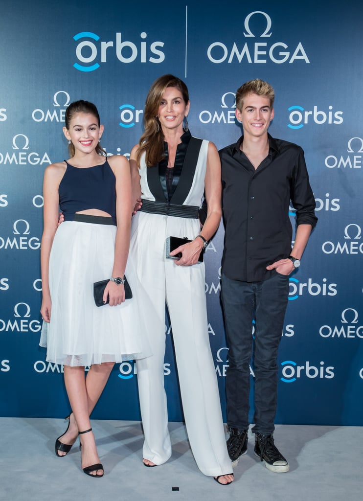 Cindy Crawford in Hong Kong With Her Kids
