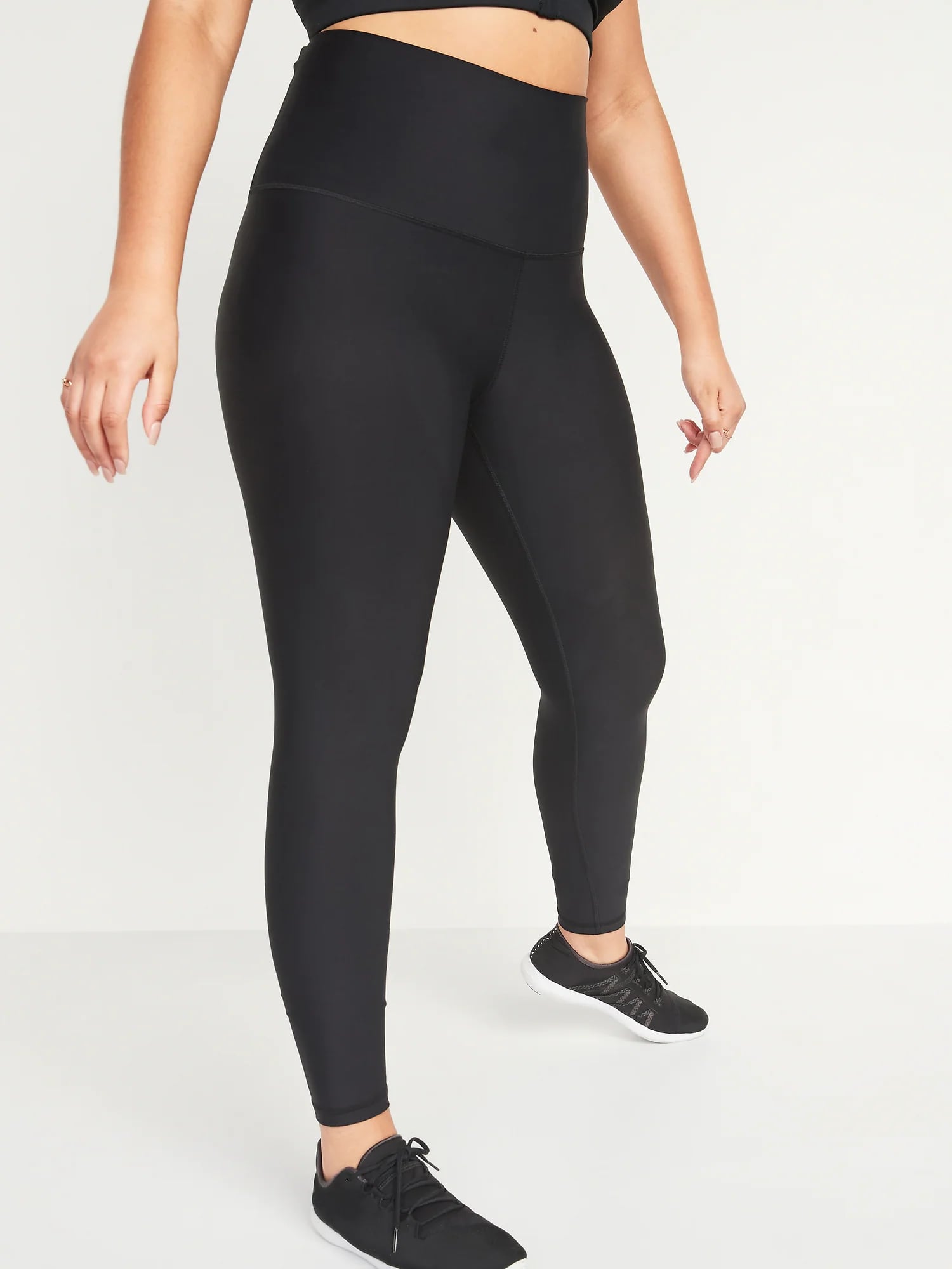 High-Waisted Workout Leggings From Old Navy, Editor Review