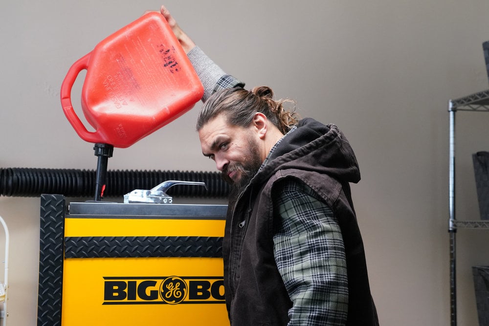 Jason Momoa in GE's Big Boy Appliances SNL Skit Dec. 8, 2018