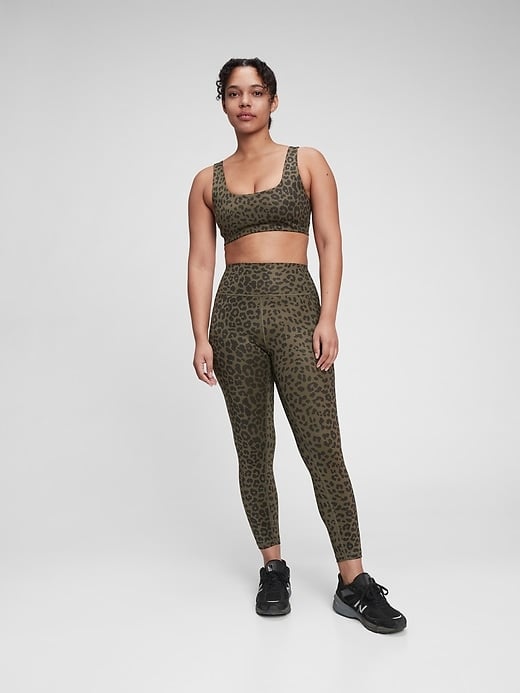 GapFit High Rise Compression Recycled 7/8 Leggings